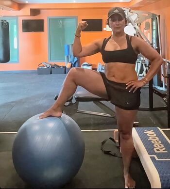 Saira khan page leaked private photo uncensored HD quality