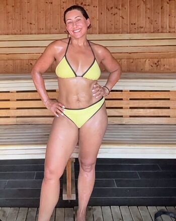 Saira khan page leaked private photo uncensored HD quality