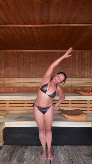 Saira khan page leaked private photo uncensored HD quality