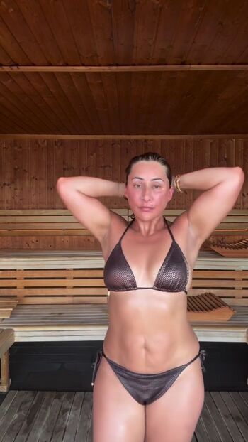 Saira khan page leaked private photo uncensored HD quality
