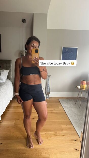 Saira khan page leaked private photo uncensored HD quality