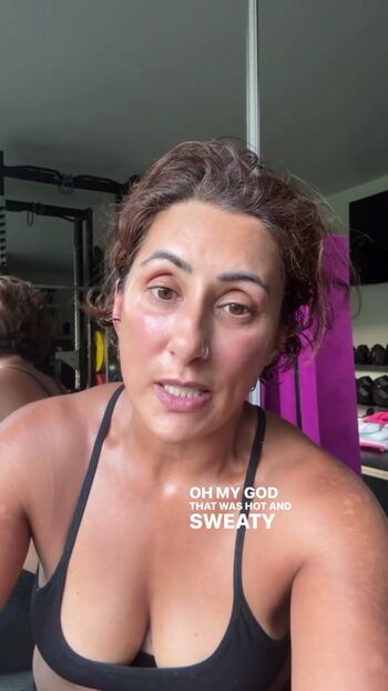 Saira khan page leaked private photo uncensored HD quality
