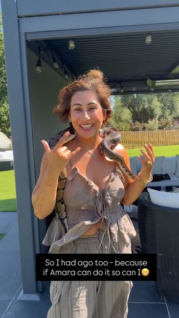 Saira khan page leaked private photo uncensored HD quality
