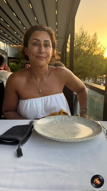 Saira khan page leaked private photo uncensored HD quality