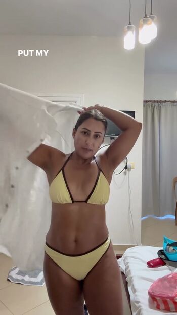 Saira khan page leaked private photo uncensored HD quality