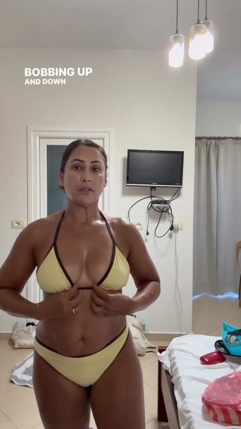 Saira khan page leaked private photo uncensored HD quality