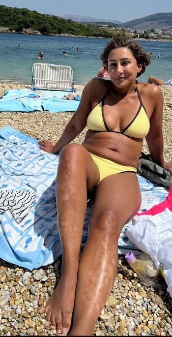 Saira khan leaked private photo uncensored HD quality