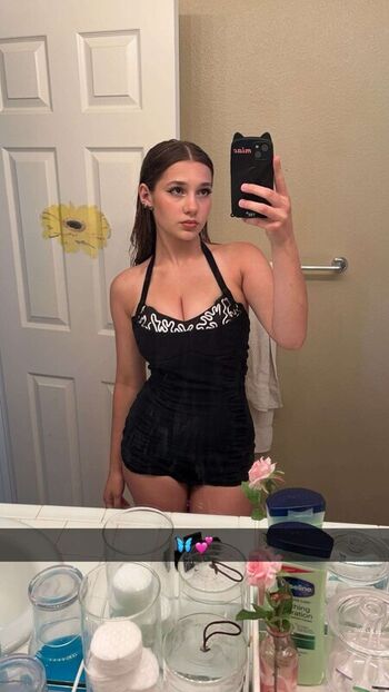 Sara dobrik page leaked private photo uncensored HD quality