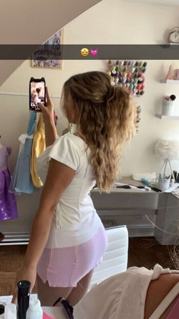 Sara dobrik page leaked private photo uncensored HD quality