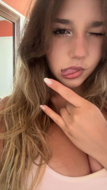 Sara dobrik page leaked private photo uncensored HD quality
