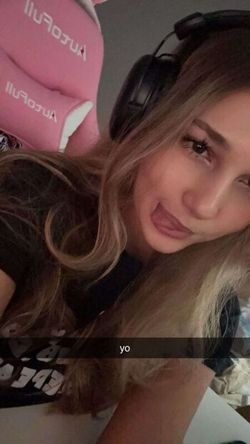 Sara dobrik page leaked private photo uncensored HD quality