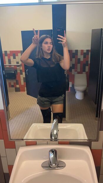 Sara dobrik page leaked private photo uncensored HD quality
