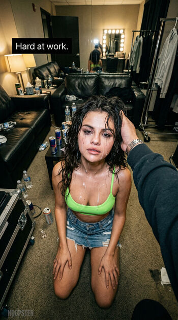 Selena gomez  page leaked private photo uncensored HD quality