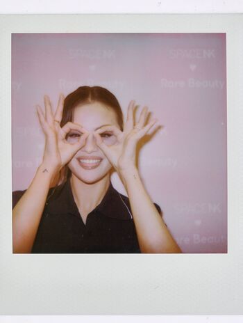 Selena gomez  page leaked private photo uncensored HD quality