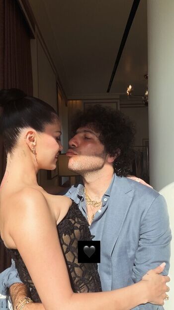 Selena gomez  page leaked private photo uncensored HD quality