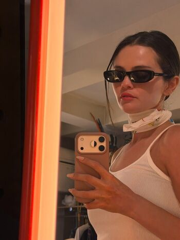Selena gomez  page leaked private photo uncensored HD quality