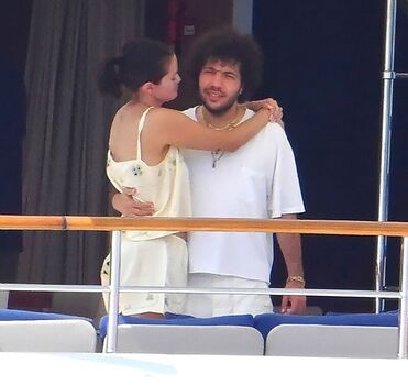 Selena gomez leaked private photo uncensored HD quality