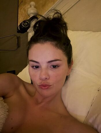 Selena gomez leaked private photo uncensored HD quality