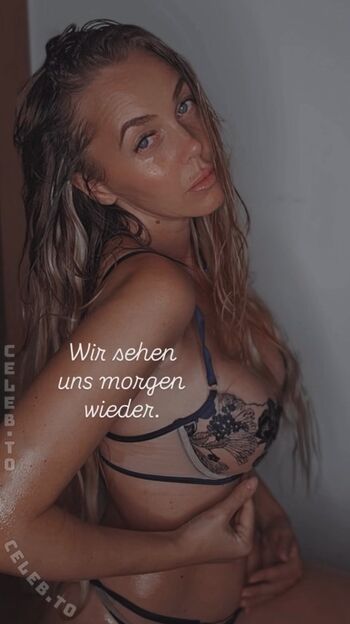 Sexy julia leaked private photo uncensored HD quality
