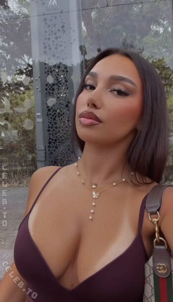 Shakiravv leaked private photo uncensored HD quality