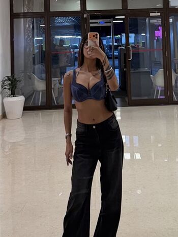 Shambhavi singh leaked private photo uncensored HD quality
