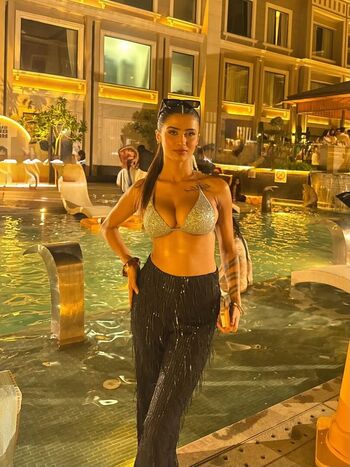 Shambhavi singh leaked private photo uncensored HD quality