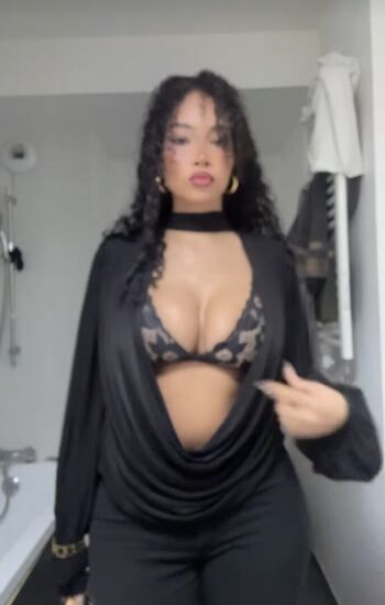 Shelikesmyts page leaked private photo uncensored HD quality