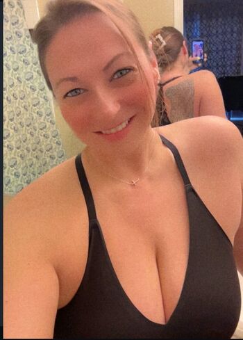Show your girlfriend page leaked private photo uncensored HD quality