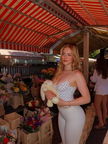 Shutupmelissa  page leaked private photo uncensored HD quality