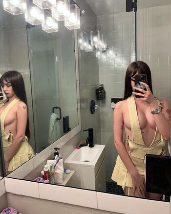 Six sex page leaked private photo uncensored HD quality