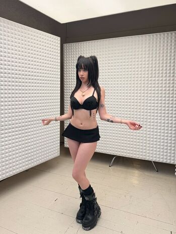 Six sex page leaked private photo uncensored HD quality