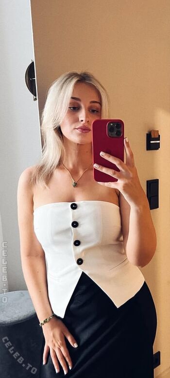 Slimladysashka leaked private photo uncensored HD quality