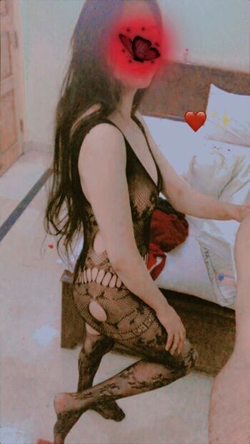 Slutty ayesha leaked private photo uncensored HD quality