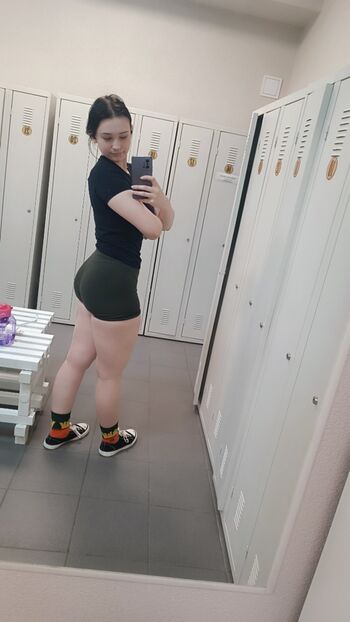 Sonyaployka leaked private photo uncensored HD quality