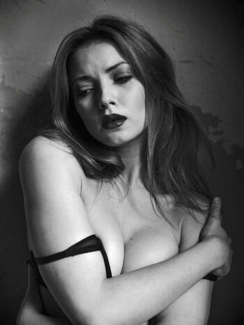 Sophie la sage page leaked private photo uncensored HD quality