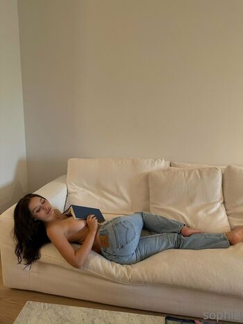Sophie mudd  page leaked private photo uncensored HD quality