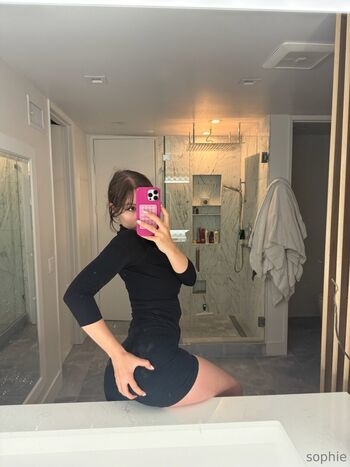 Sophie mudd  page leaked private photo uncensored HD quality