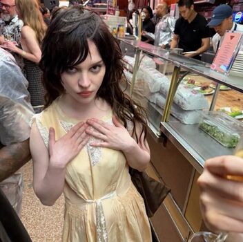 Sophie thatcher  page leaked private photo uncensored HD quality