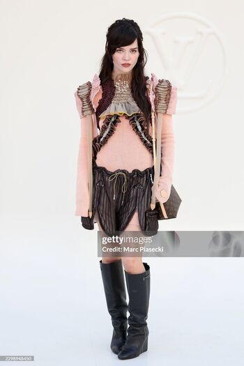 Sophie thatcher leaked private photo uncensored HD quality