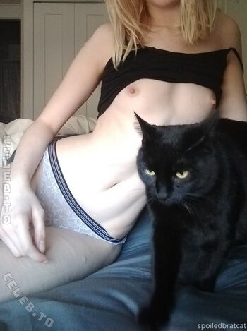 Spoiledbratcat page leaked private photo uncensored HD quality