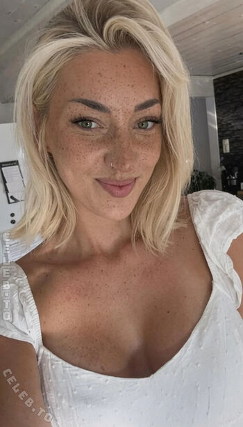 Starletnova leaked private photo uncensored HD quality