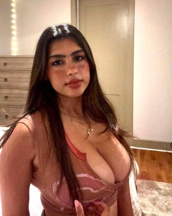 Sunya siddiqui page leaked private photo uncensored HD quality