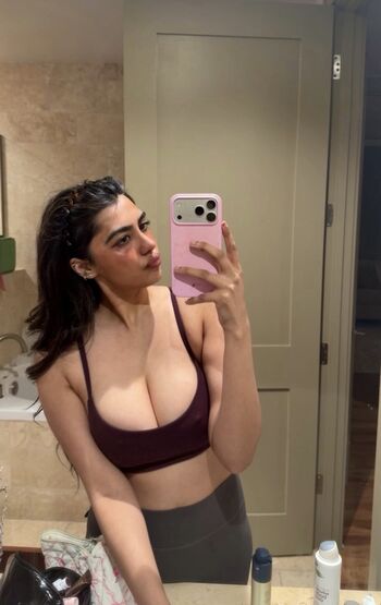 Sunya siddiqui leaked private photo uncensored HD quality
