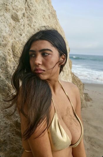 Sunya siddiqui leaked private photo uncensored HD quality