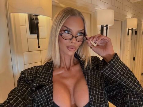 Sylvijaa leaked private photo uncensored HD quality
