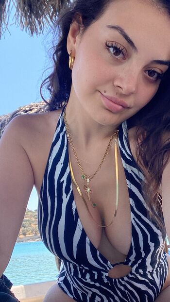 Tanriverdinazlican leaked private photo uncensored HD quality