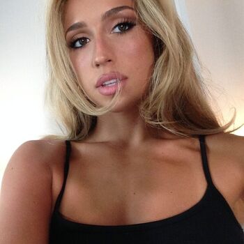 Tate mcrae leaked private photo uncensored HD quality