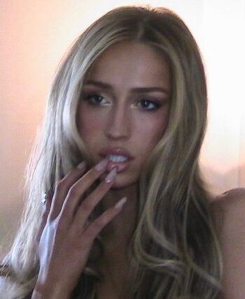 Tate mcrae page leaked private photo uncensored HD quality