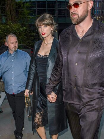 Taylor swift  page leaked private photo uncensored HD quality