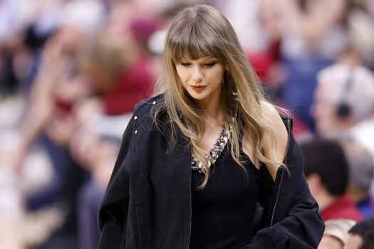 Taylor swift  page leaked private photo uncensored HD quality